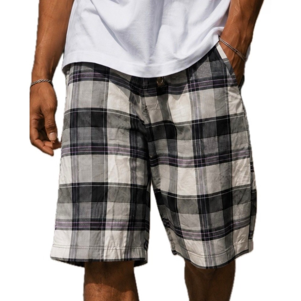 VTG Y2K FH Plaid Bermuda Shorts. Black/White/Purple. Men's Size 32.